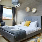 Boutique Entry E Bansko