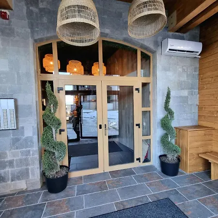 Boutique Entry E 4* バンスコ