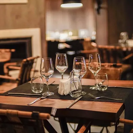 Boutique Entry E アパートホテル 4*