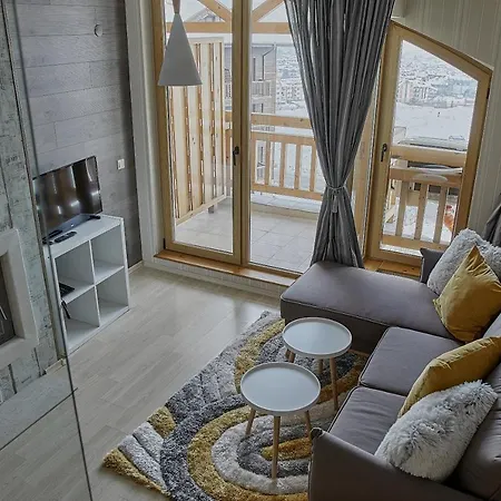 Boutique Entry E Aparthotel 4*