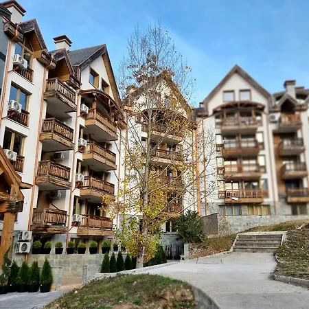 Boutique Entry E Aparthotel 4*