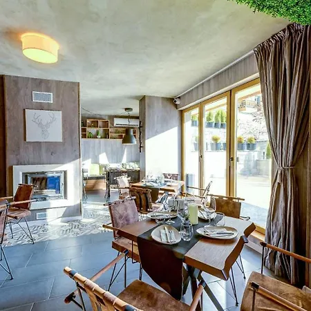 Boutique Entry E Aparthotel