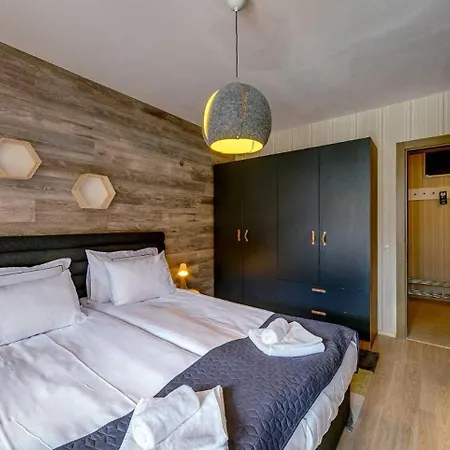 Aparthotel Boutique Entry E *
