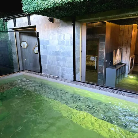 Aparthotel Boutique Entry E *