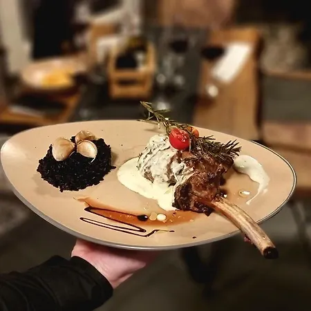 Aparthotel Boutique Entry E 4*